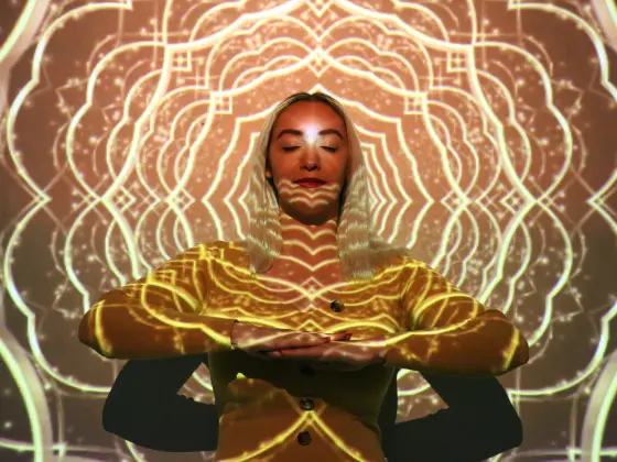 Remote Healing para sa Intuitive Trust
